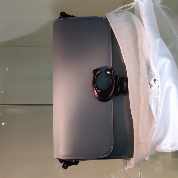 New! Studio Shoulder Bag - Picture 12 of 14